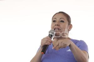 LAURA ARTEMISA GARCÍA