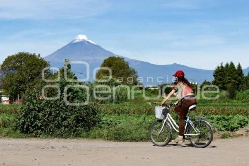 VOLCÁN . POPOCATÉPETL