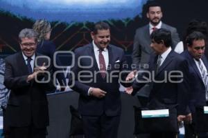DIPUTADOS FEDERALES . INFORME LEGISLATIVO