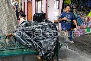 ESCULTURA . 5 DE MAYO