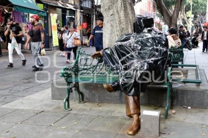 ESCULTURA . 5 DE MAYO