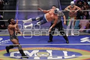 LUCHA LIBRE