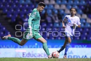 FÚTBOL . CLUB PUEBLA VS PACHUCAS
