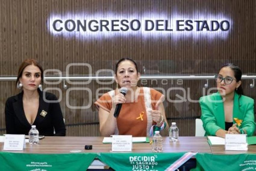 CONGRESO . ABORTO