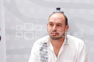 TETELES . SAÚL MÁRQUEZ