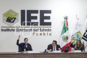 IEE . SESIÓN ORDINARIA