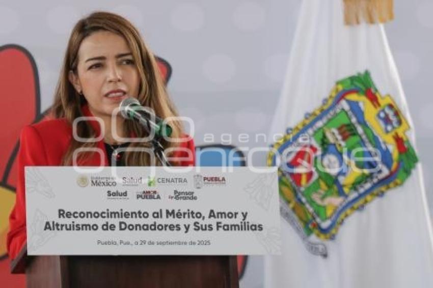 GOBIERNO ESTATAL . RECONOCIMIENTO AMOR Y ALTRUISMO
