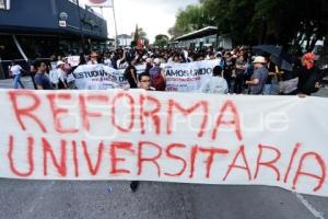MANIFESTACIÓN . 2 DE OCTUBRE