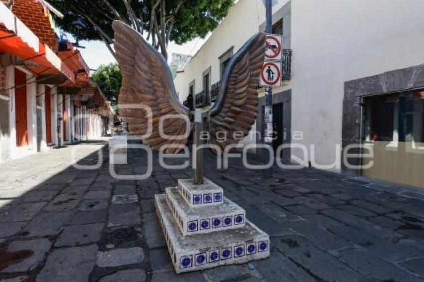 PARIÁN . ESTATUAS