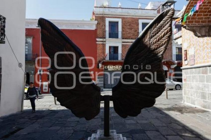 PARIÁN . ESTATUAS