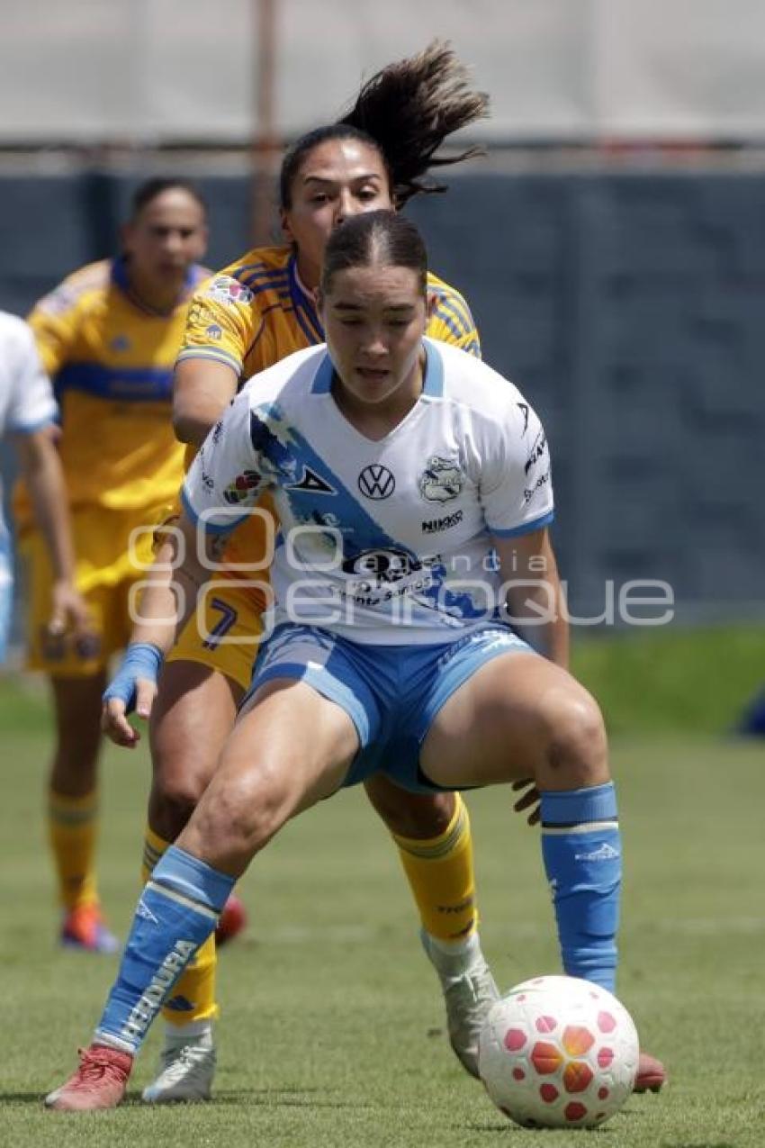 FÚTBOL FEMENIL . PUEBLA VS TIGRES