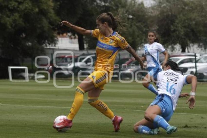 FÚTBOL FEMENIL . PUEBLA VS TIGRES