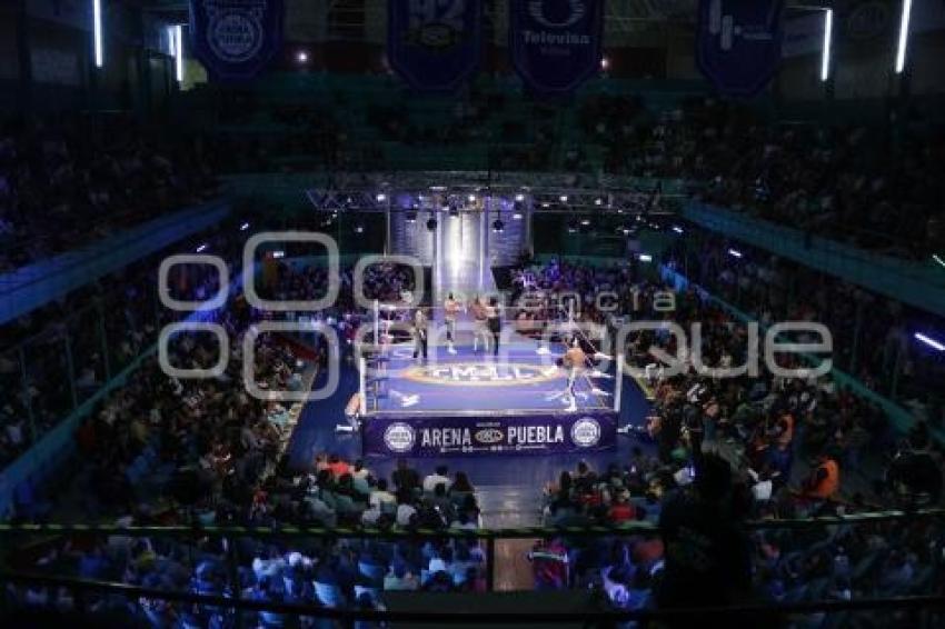 LUCHA LIBRE