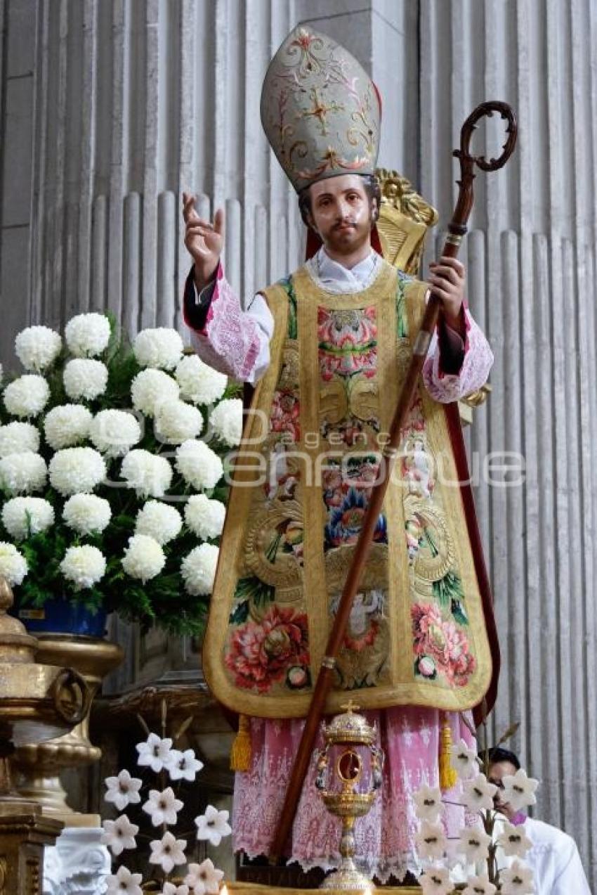 MISA . CONSAGRACIÓN