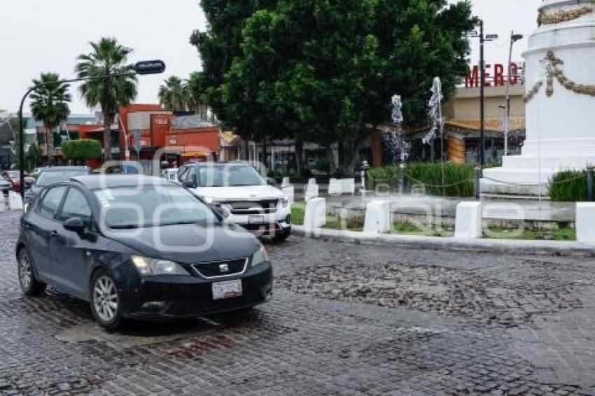 AVENIDA JUÁREZ . ROTONDA