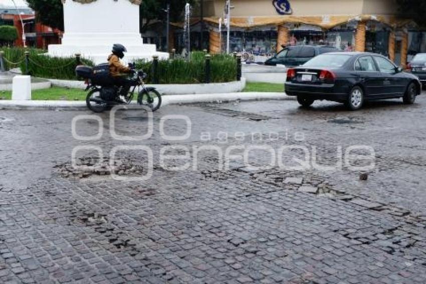 AVENIDA JUÁREZ . ROTONDA