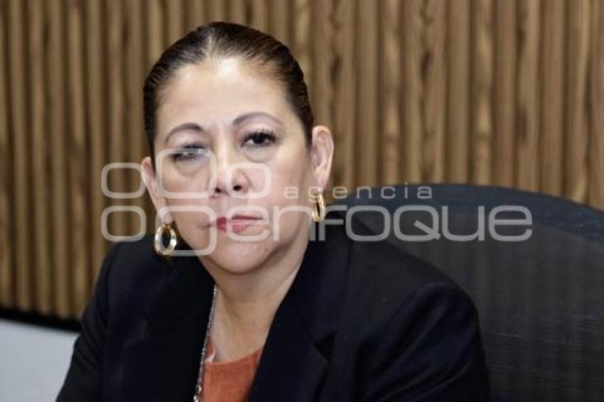 LAURA ARTEMISA GARCÍA