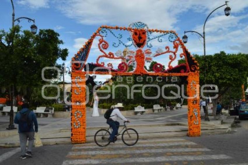 IZÚCAR . DÍA DE MUERTOS ZÓCALO