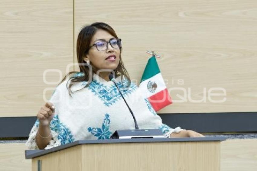 LEONELA JAZMÍN MARTÍNEZ