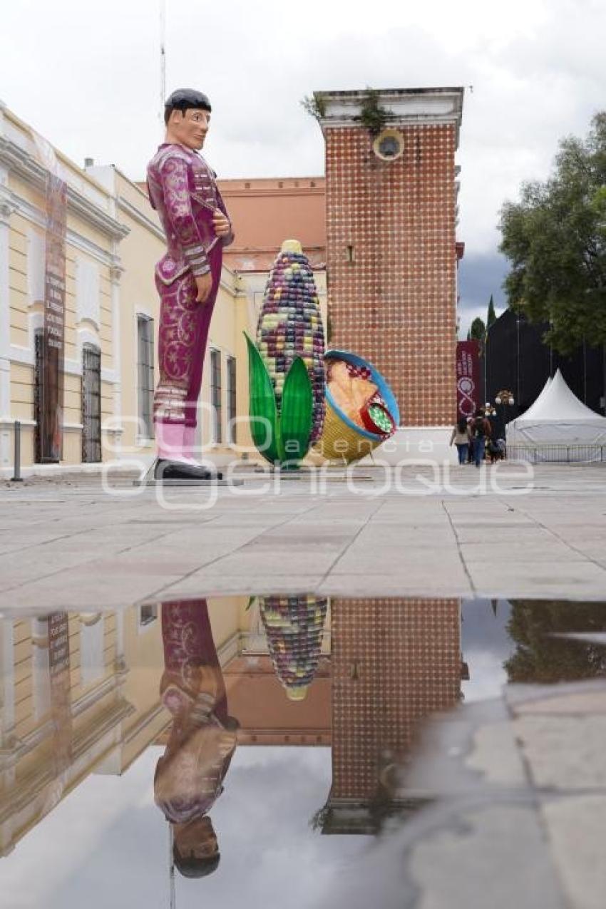 TLAXCALA . FIGURAS MONUMENTALES