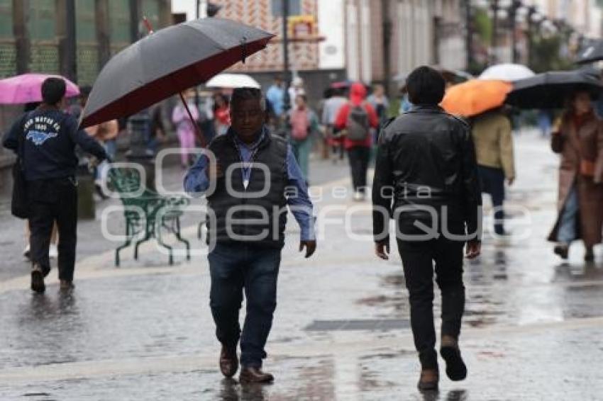 CLIMA . LUVIA