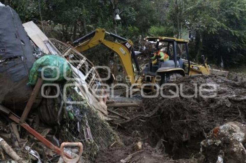 HUAUCHINANGO . DESLAVE CARRETERA