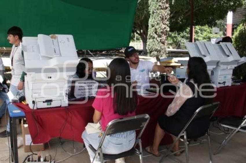 ACATLÁN . REVISTA VEHICULAR