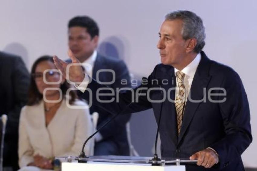 JOSÉ CHEDRAUI . PRIMER INFORME