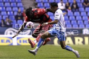 FÚTBOL . CLUB PUEBLA VS XOLOS