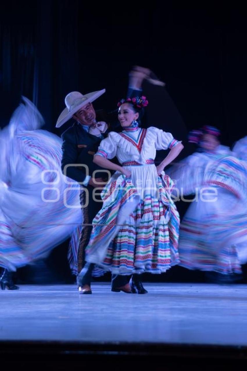 TLAXCALA . FOLKLÓRICO AMALIA HERNÁNDEZ