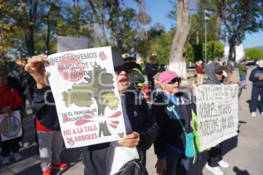 TLAXCALA . PROTESTA PARQUE DE LA JUVENTUD