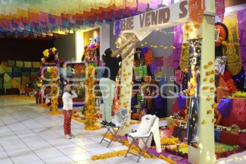 SAN PEDRO CHOLULA . CORREDOR DE OFRENDAS