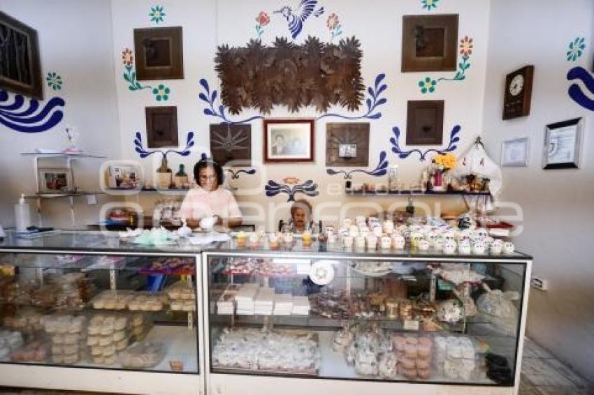 CALAVERITAS DE AZÚCAR . MASCOTAS