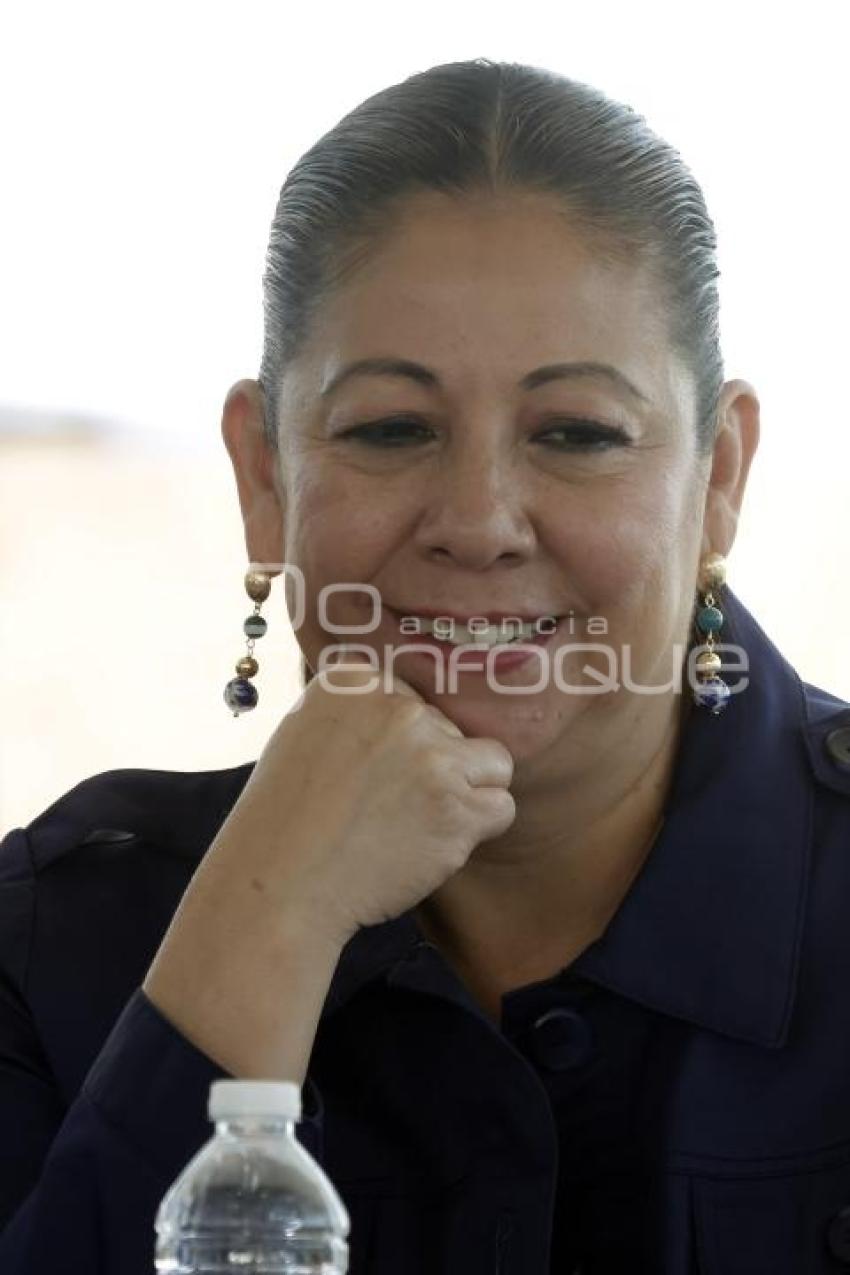 LAURA ARTEMISA GARCÍA CHÁVEZ