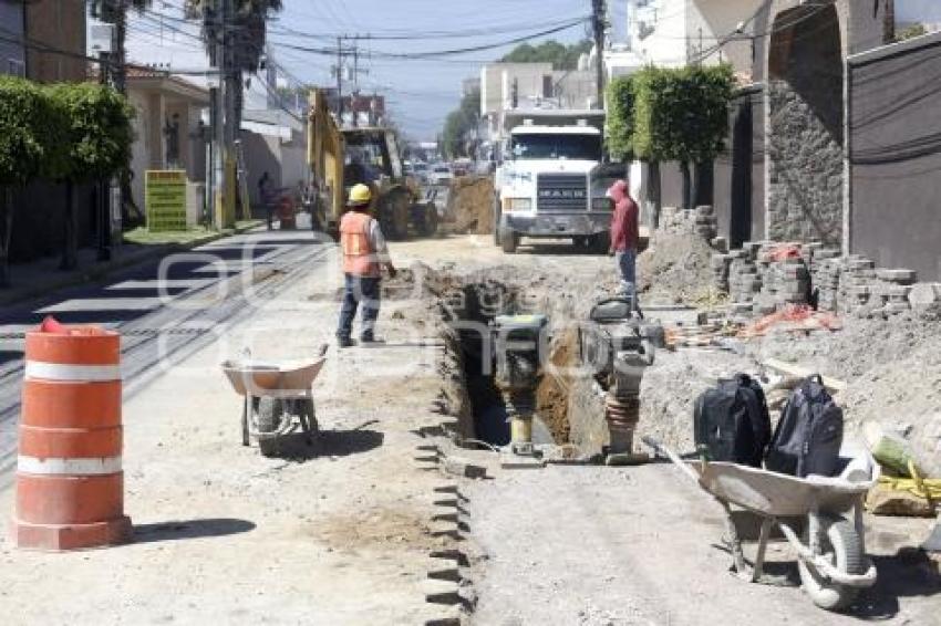SAN ANDRÉS CHOLULA . REPARACIÓN CALLE ATZALA