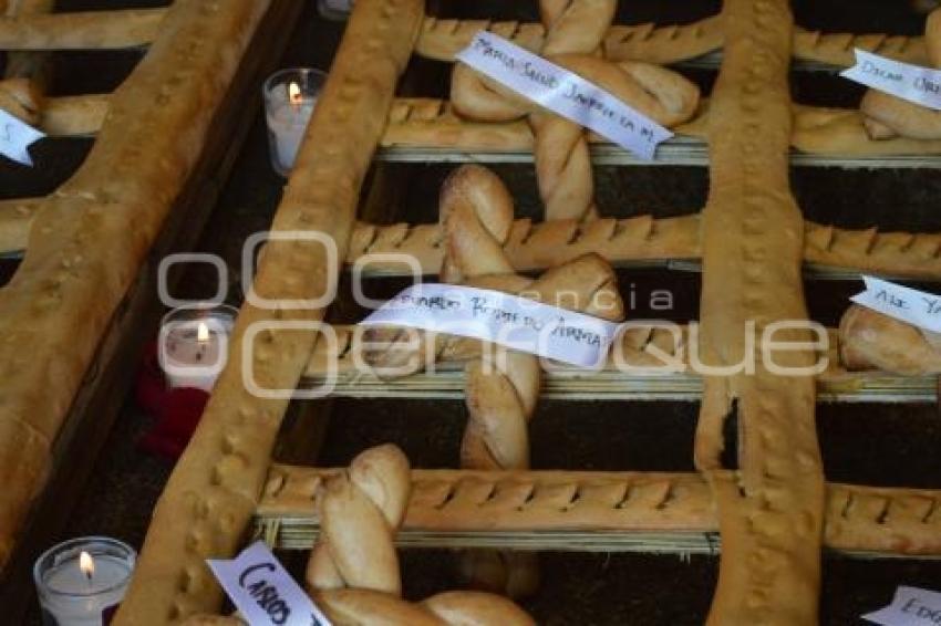 TOCHIMILCO . OFRENDA DE PAN