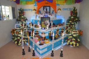 TOCHIMILCO . ALTARES MONUMENTALES