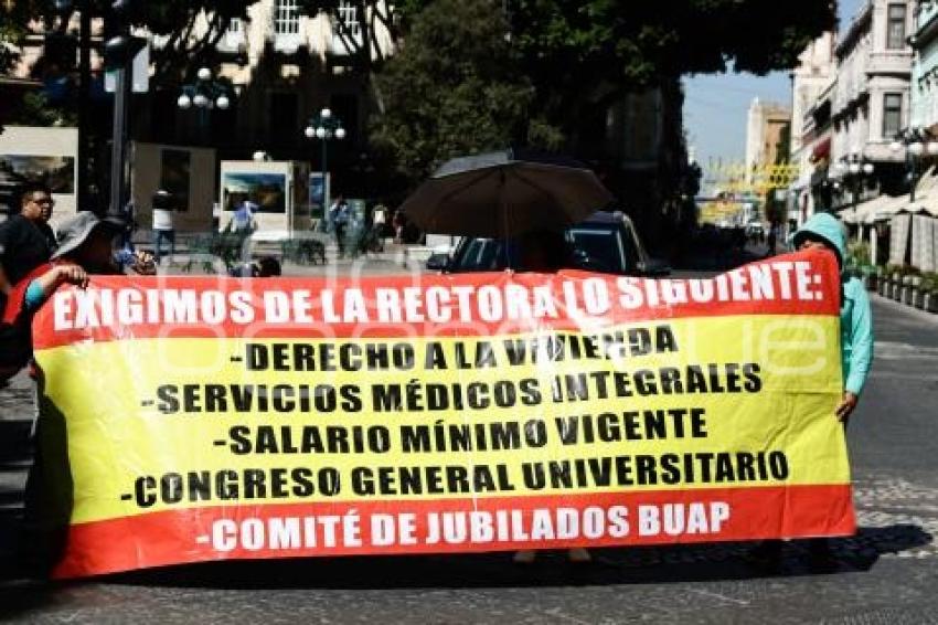 MANIFESTACIÓN . TRABAJADORES BUAP