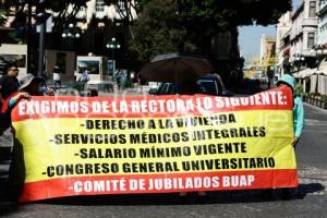 MANIFESTACIÓN . TRABAJADORES BUAP