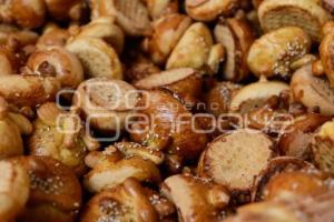 FERIA DE LA HOJALDRA