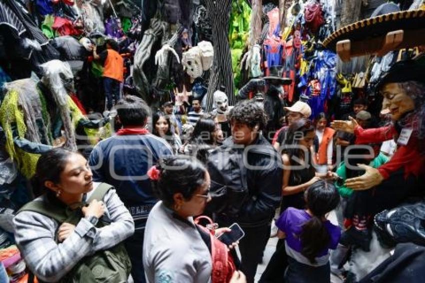 HALLOWEEN . DISFRACES