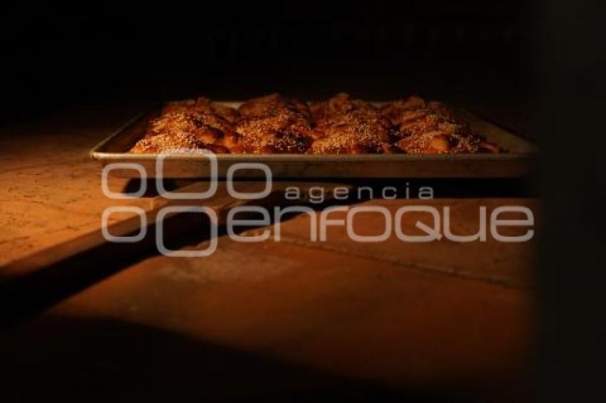 TLAXCALA . ELABORACIÓN DE HOJALDRA