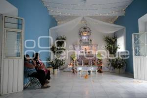 HUAQUECHULA . ALTARES MONUMENTALES