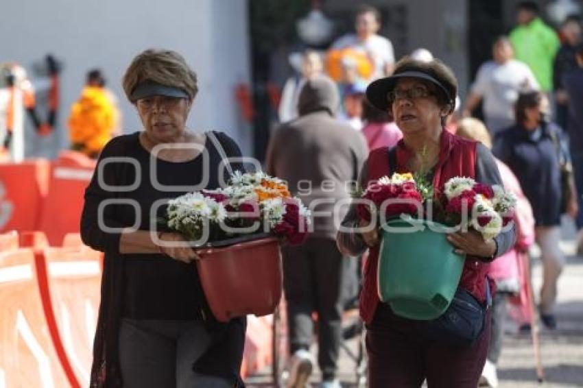 PANTEÓN . DÍA DE MUERTOS