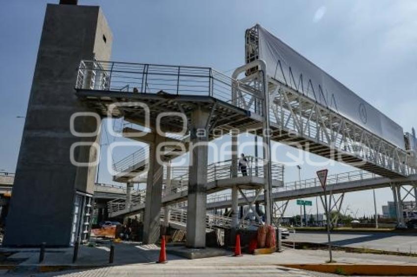 VÍA ATLIXCÁYOTL . PUENTE PEATONAL