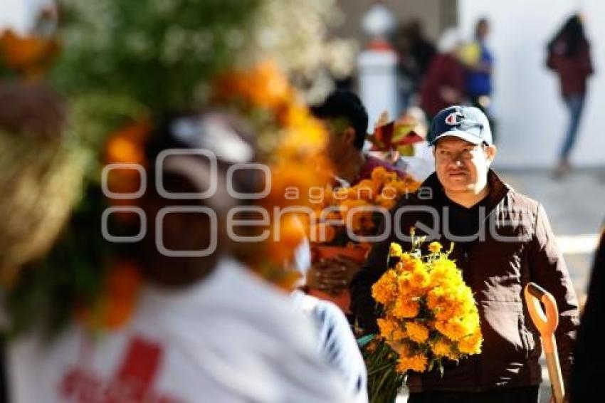 PANTEÓN . DÍA DE MUERTOS