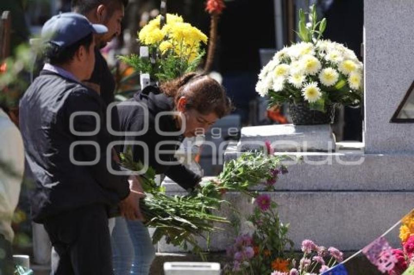 SAN ANDRÉS CHOLULA . PANTEÓN MUNICIPAL