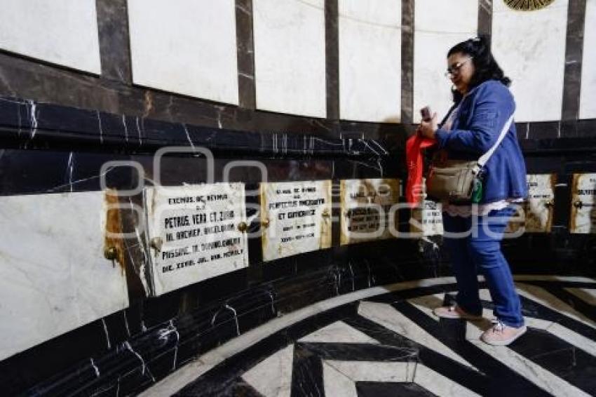 CATEDRAL . CRIPTA DE LOS OBISPOS