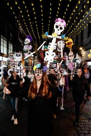 TAMALISTA . DESFILE DE CALAVERAS