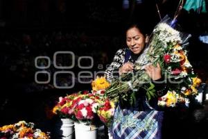 PANTEÓN . DÍA DE MUERTOS